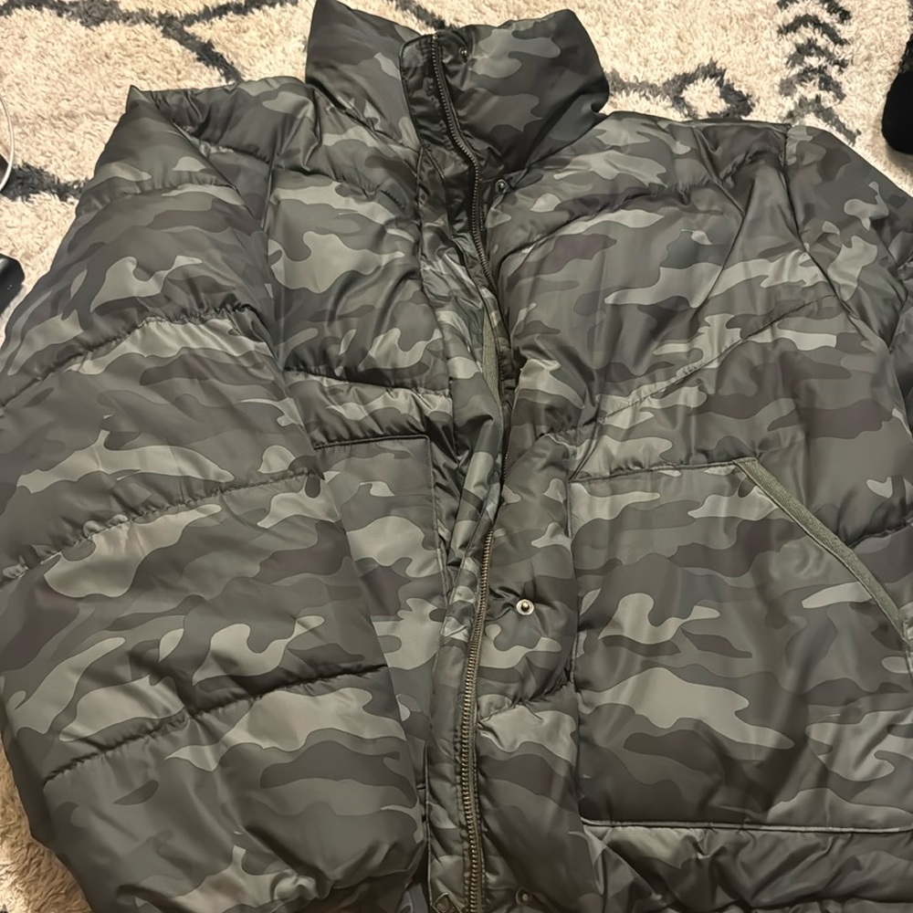 Old navy Camo puff jacket